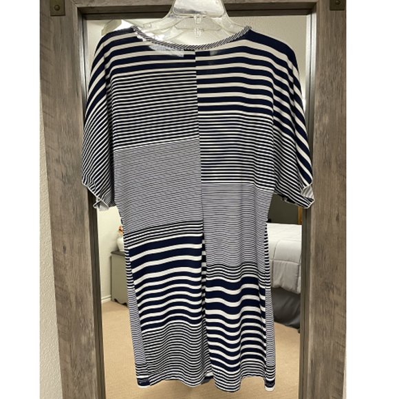 HYPNOTIC STRIPE Short Dress - Picture 3 of 3